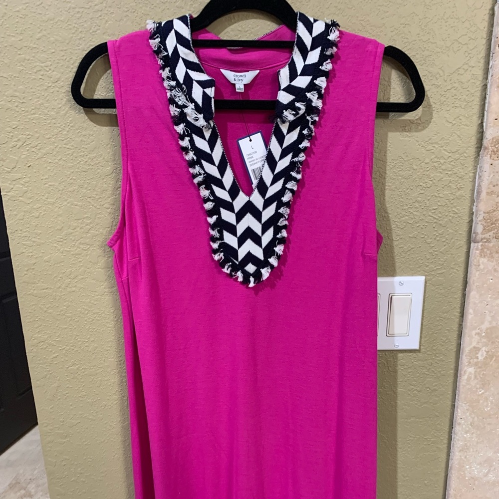 Pink dress with collar detail